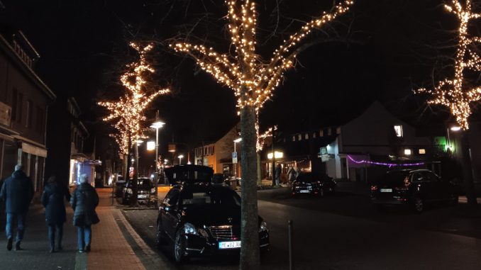Weihnachtsbeleuchtung in Lintorf