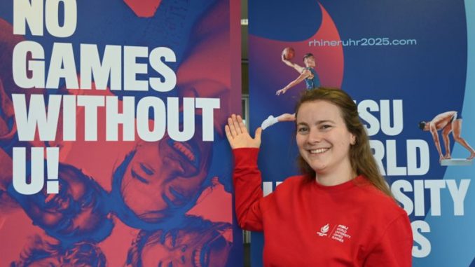 Mirjam Scheffler, Senior Manager Volunteers bei den Rhine-Ruhr 2025 FISU World University Games, koordiniert den Einsatz der ehrenamtlichen Helferinnen und Helfer (Foto: Rhine-Ruhr 2025 FISU World University Games)