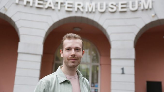 Regisseur Marvin Wittiber (Foto: Landeshauptstadt Düsseldorf/Ingo Lammert)