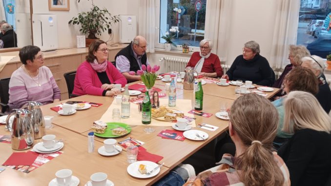 Kerstin Griese im AWO-Treff