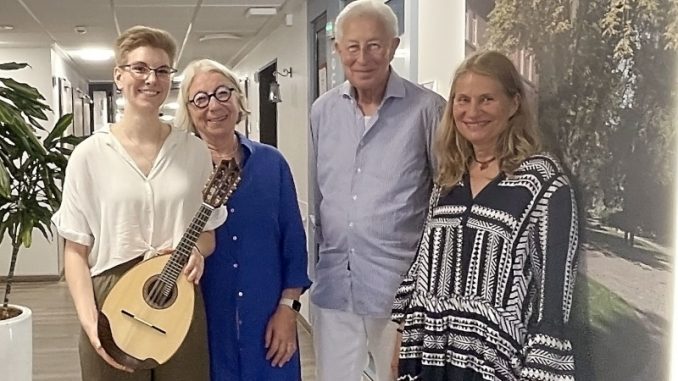 Antonia Platzdasch, Karin Waldmann, Franz Schlebusch und Palliativkoordinatorin Ruth Schmitz (Foto: Kaiserswerther Diakonie)